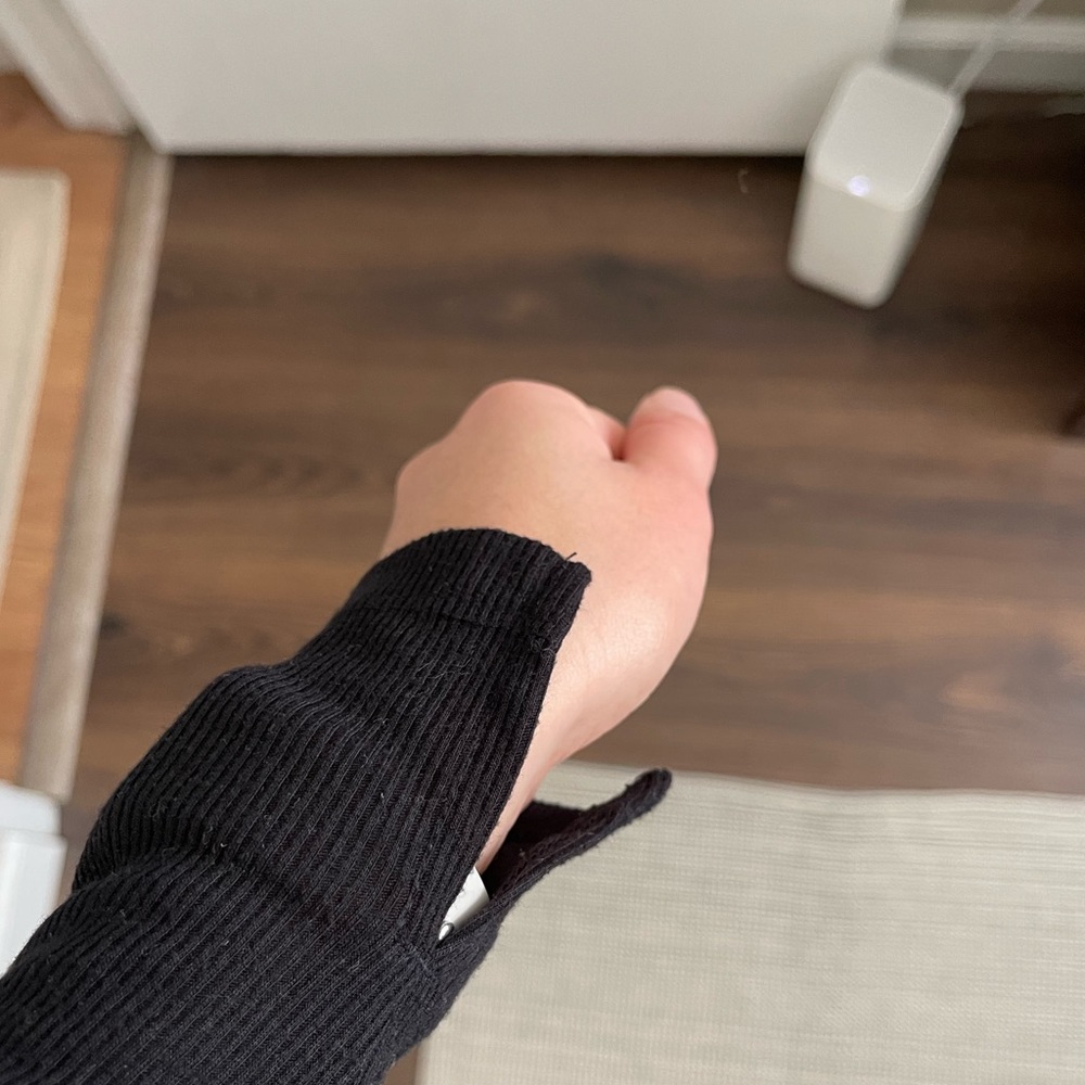 Ribbed Long Sleeve Tee - Picture 3 of 5